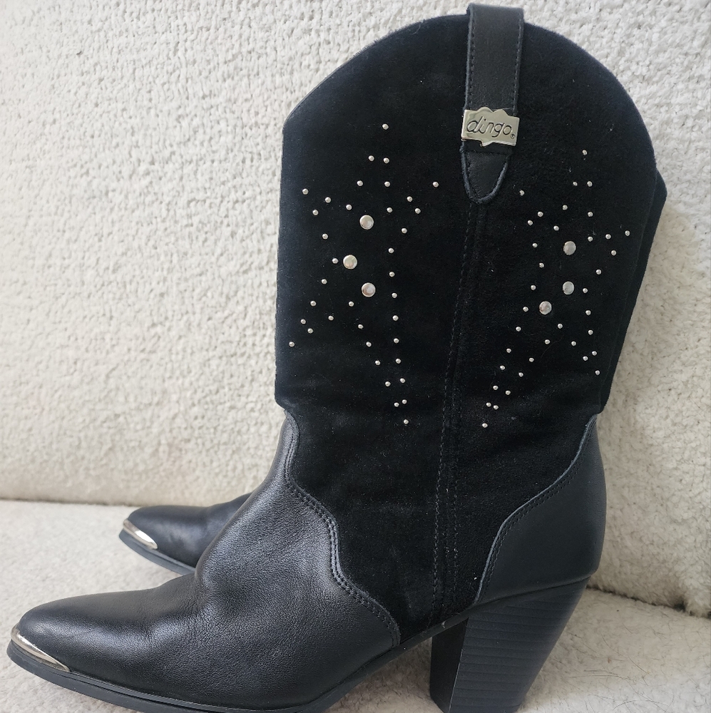 Women's Dingo Black Western Short Boots With star Studded Pattern